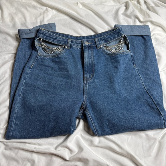 Shein Chain Pocket Boyfriend Jeans โ Medium โ BNWOT - Picture 4 of 7